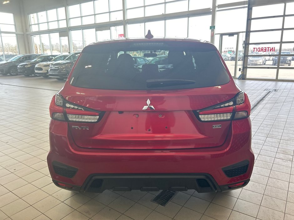 2022 Mitsubishi RVR SE-6