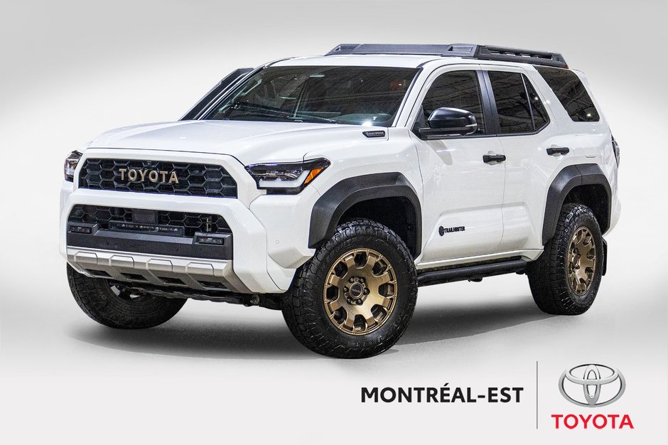 2025 Toyota 4RUNNER HYBRIDE TRAILHUNTER **RARE**JAMAIS ACCIDENTÉ+CUIR+33PO** in Charlemagne, Quebec