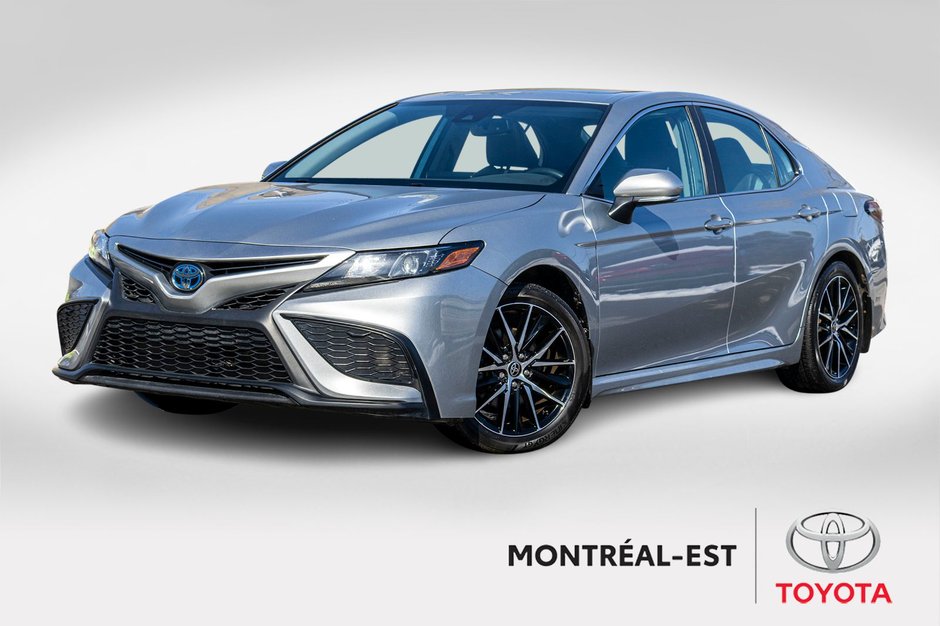 Toyota Camry Hybride SE AMÉLIORÉ **JAMAIS ACCIDENTÉ+TOIT+CAMÉRA** 2023 à Saint-Jérôme, Québec