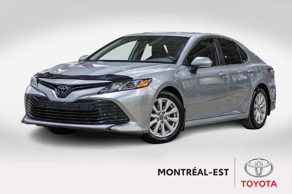 Toyota Camry LE 2020 à Saint-Jérôme, Québec