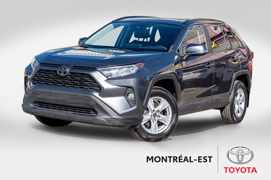 2021 Toyota RAV4 XLE AWD **SIÈGES CHAUFFANTS+TOIT+CARPLAY+CAMÉRA** in Charlemagne, Quebec