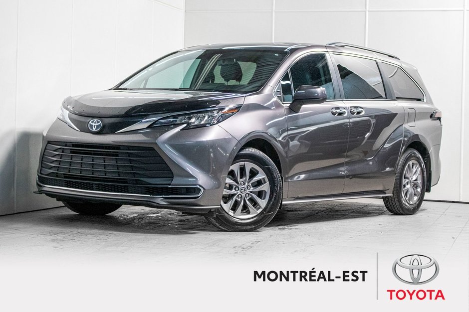 2022  Sienna Hybrid XLE **JAMAIS ACCIDENTÉ** CUIR+TOIT+8 PASSAGERS in Charlemagne, Quebec