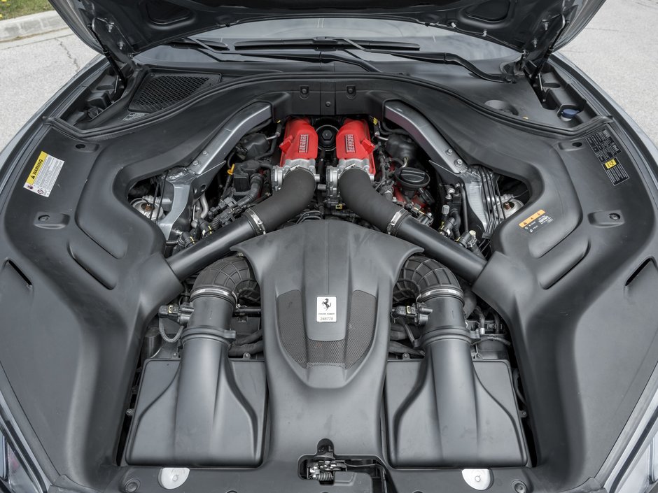 2019 Ferrari Portofino-5