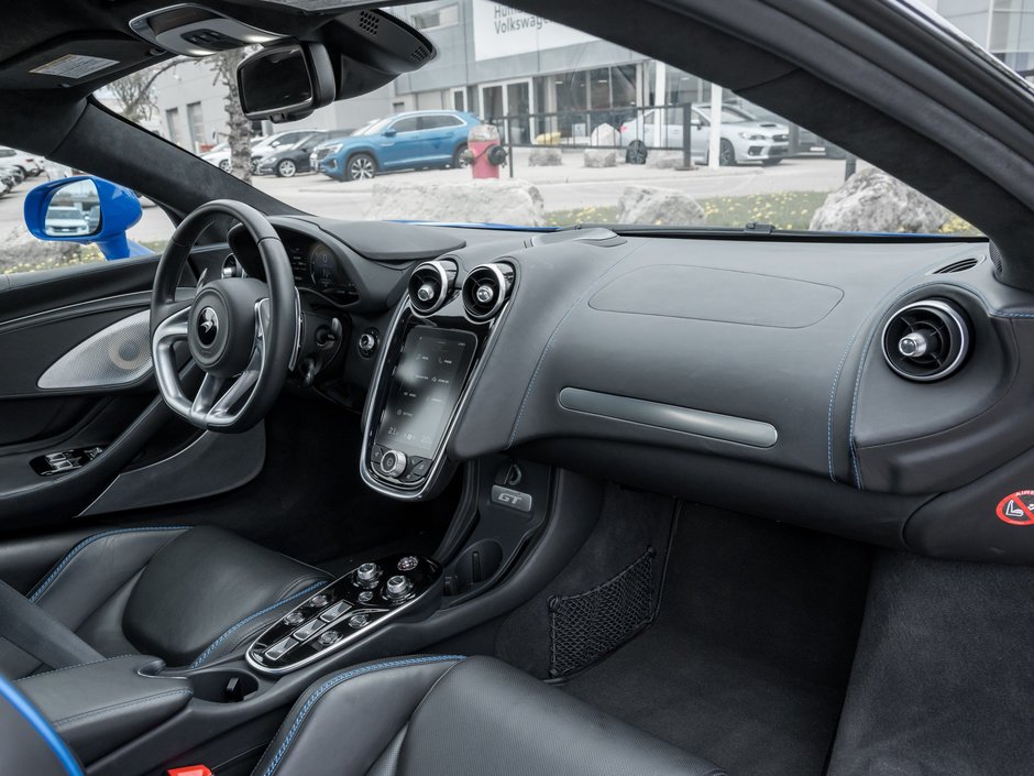 2022 McLaren GT-28