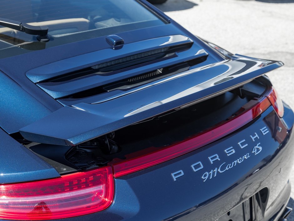 2016 Porsche 911 Carrera 4S-6