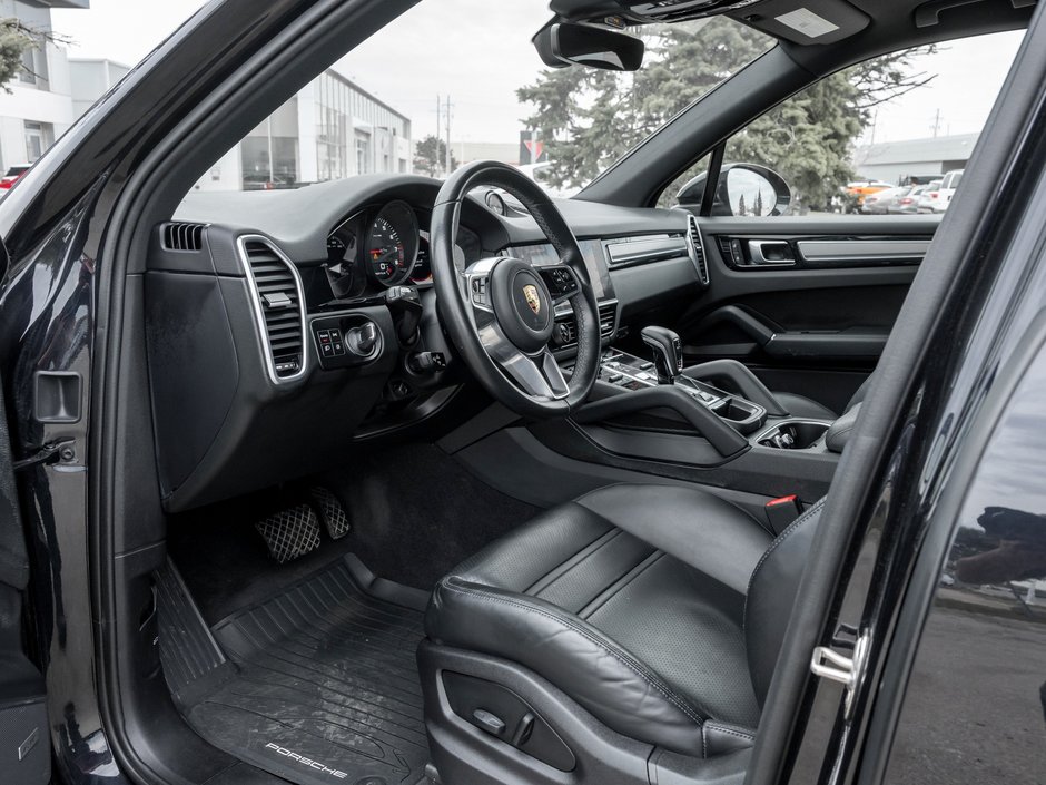 2022 Porsche Cayenne-9