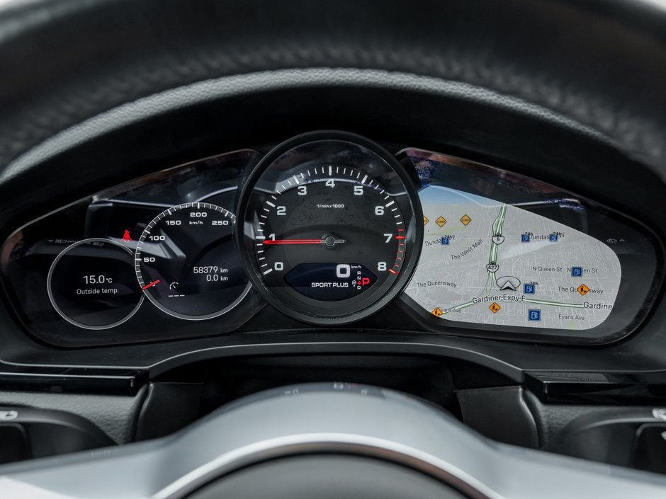 2022 Porsche Cayenne-12