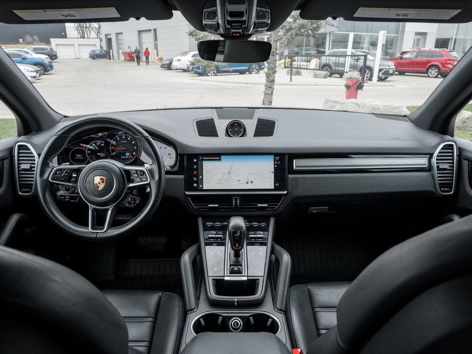 2022 Porsche Cayenne-27