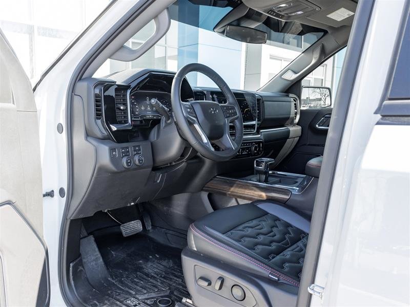 2024 Chevrolet Silverado 1500 Crew Cab Short Box 4-Wheel Drive RST-14