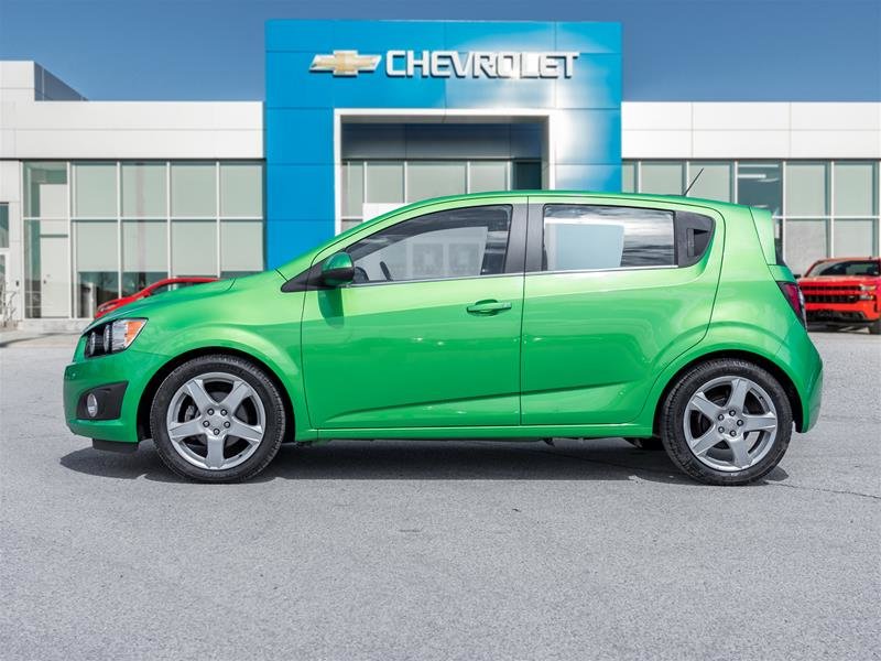 2016 Chevrolet Sonic 5-door LT - 6AT-6