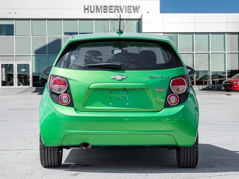 2016 Chevrolet Sonic 5-door LT - 6AT-9