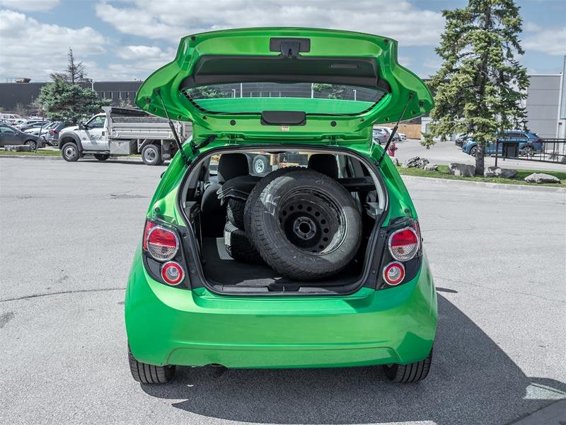 2016 Chevrolet Sonic 5-door LT - 6AT-22