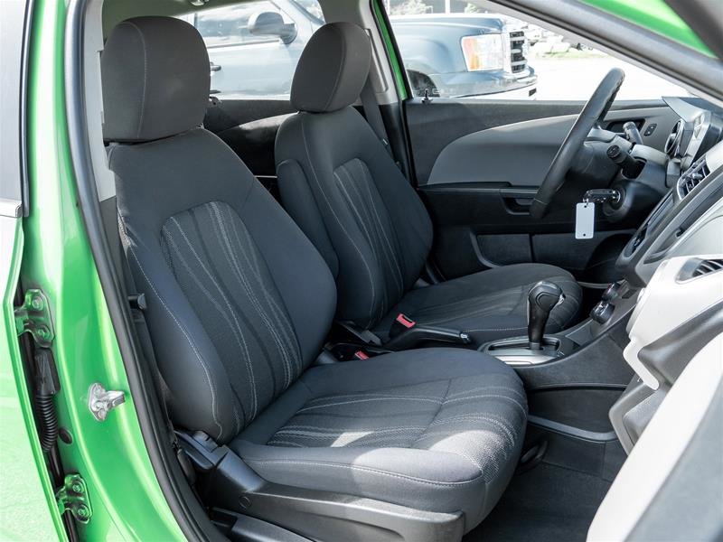 2016 Chevrolet Sonic 5-door LT - 6AT-20