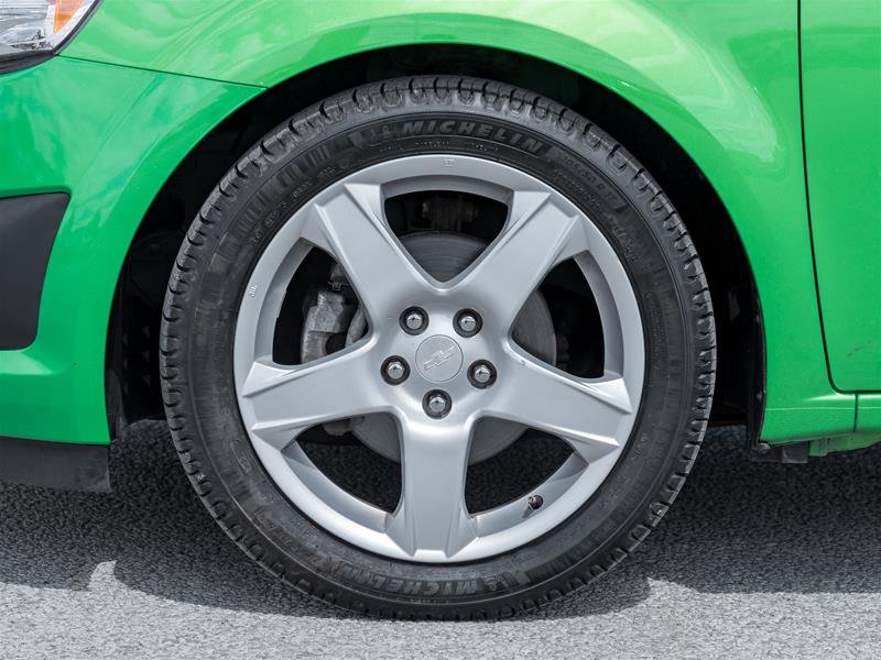 2016 Chevrolet Sonic 5-door LT - 6AT-7