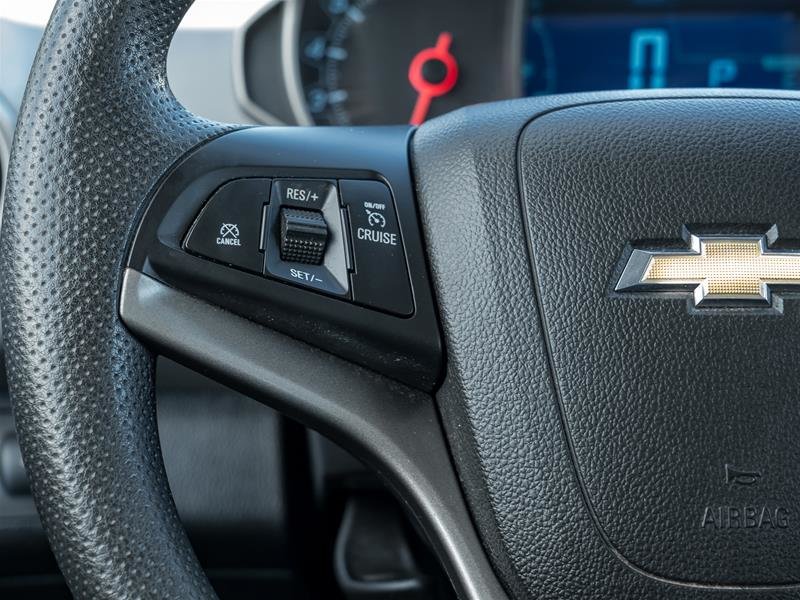 2016 Chevrolet Sonic 5-door LT - 6AT-12