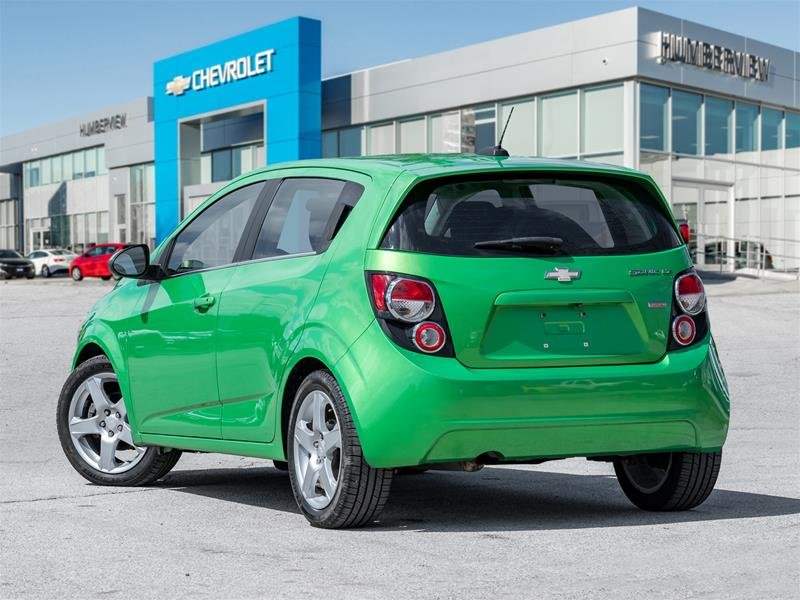 2016 Chevrolet Sonic 5-door LT - 6AT-8