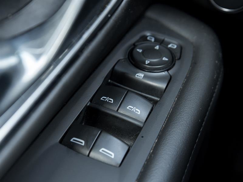 2023 Chevrolet Suburban 4x4 LS-15