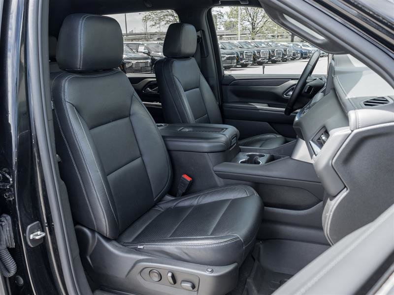 2023 Chevrolet Suburban 4x4 LS-19