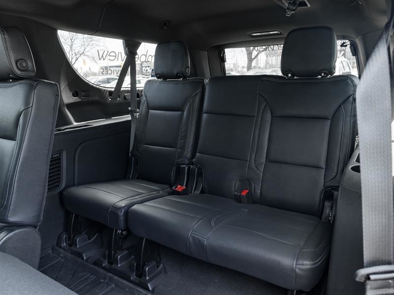 2023 Chevrolet Suburban 4x4 LS-22
