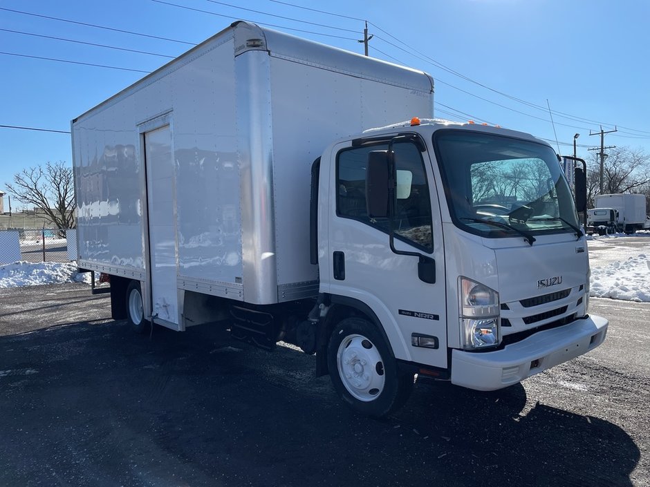 2017 Isuzu NRR Used 2017 Isuzu NRR Diesel Isuzu Warranty!-2