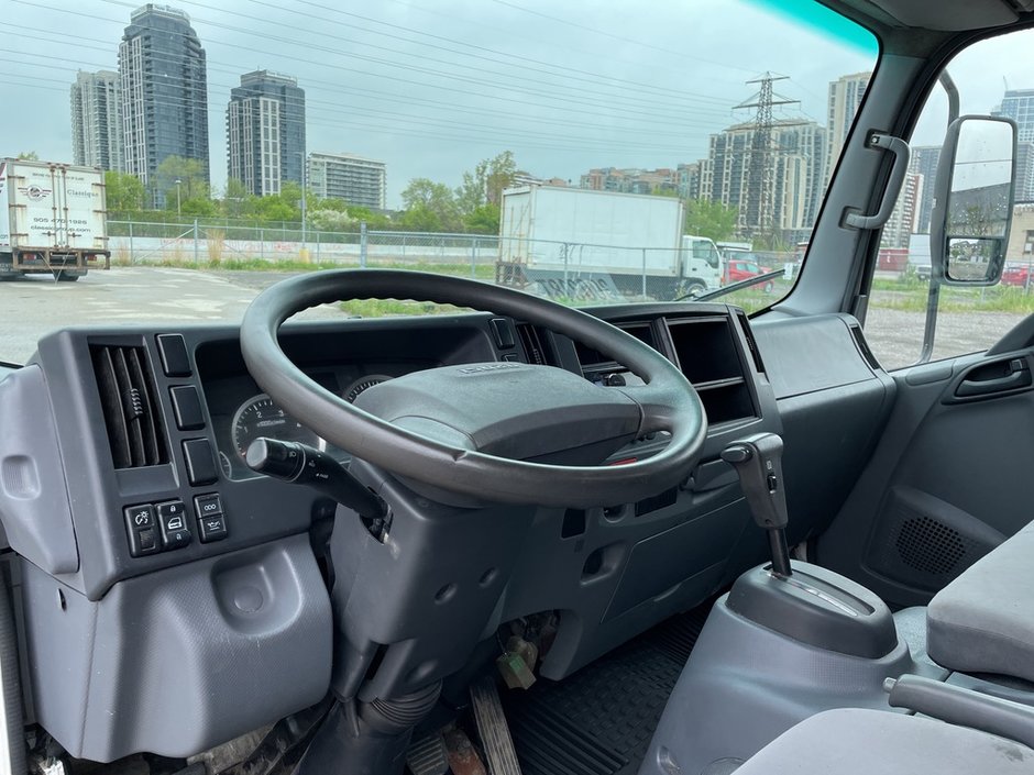 2018 Isuzu NRR Used 2018 Isuzu NRR Diesel 20' Body Walk-Ramp-12