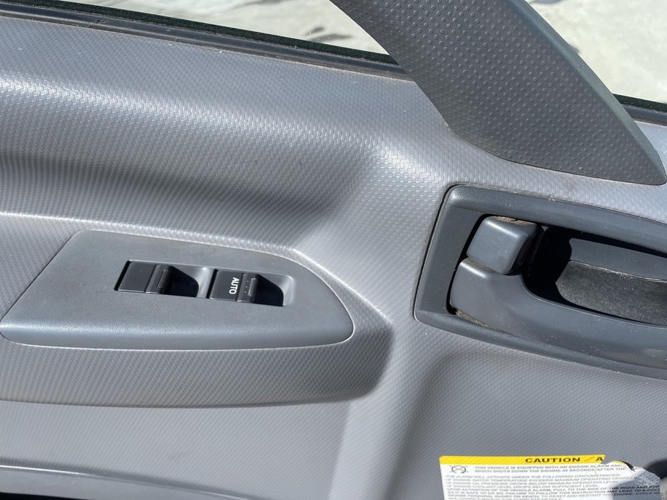 2018 Isuzu NRR Used 2018 Isuzu with Tailgate Loader-14