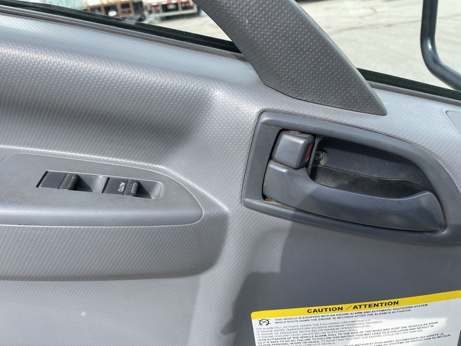 2019 Isuzu NRR Used 19 Isuzu NRR w/Tailgate powertrain warranty-11