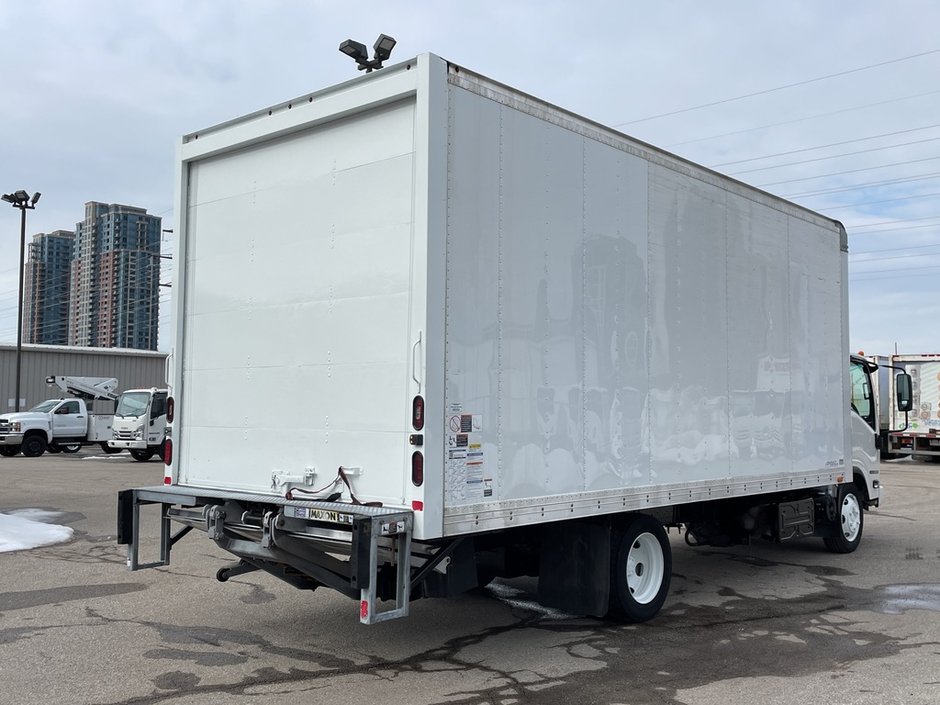 2019 Isuzu NRR Used 19 Isuzu NRR w/Tailgate powertrain warranty-4