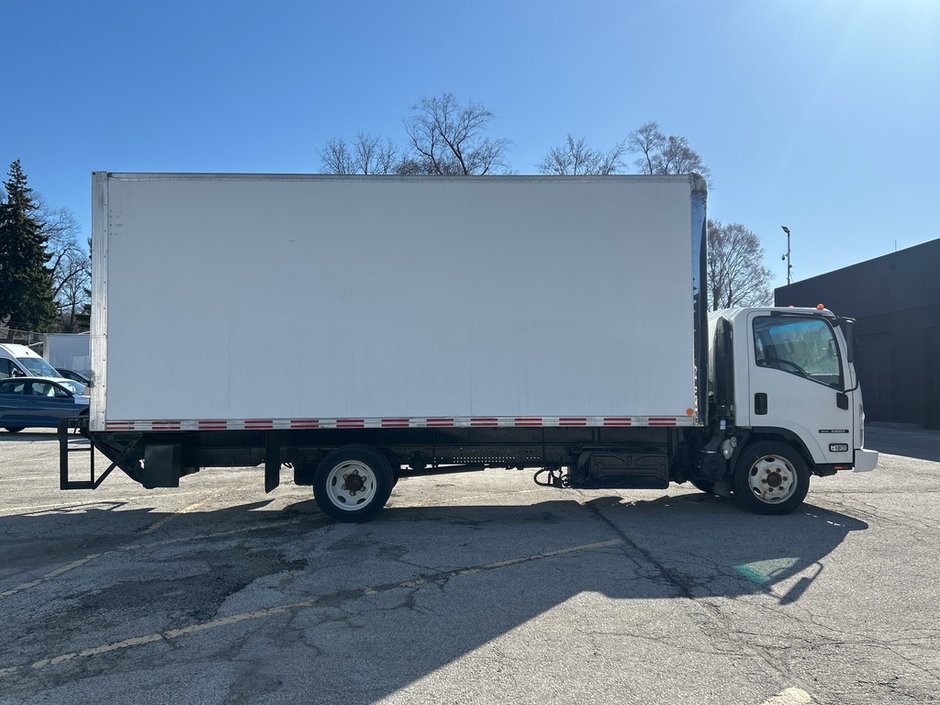 2019 Isuzu NRR-3