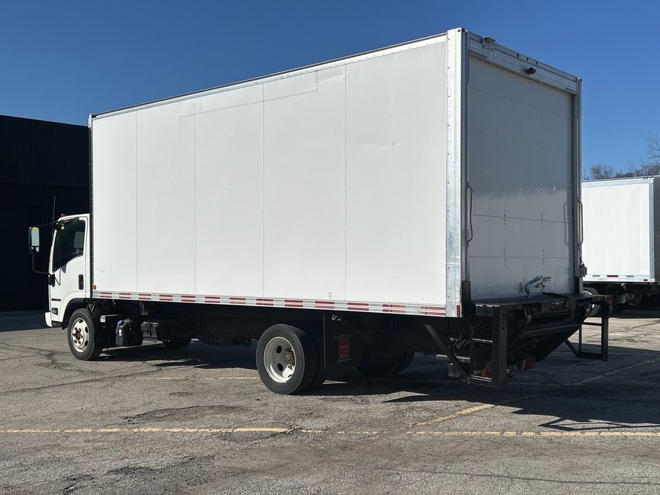 2019 Isuzu NRR-6