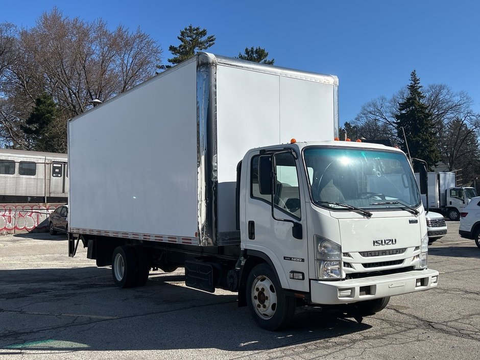 2019 Isuzu NRR-2