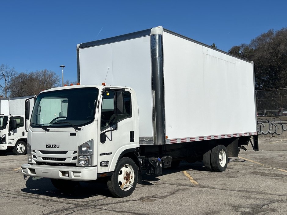 2019 Isuzu NRR-8