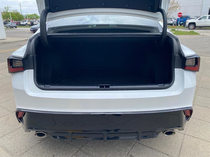 2021 Lexus IS 300-21