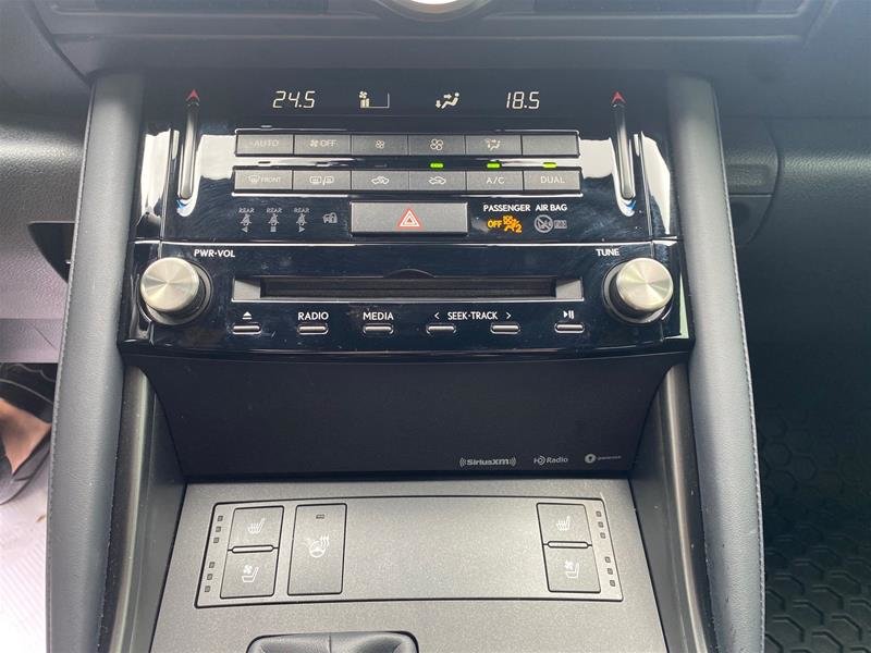 2021 Lexus IS 300-16