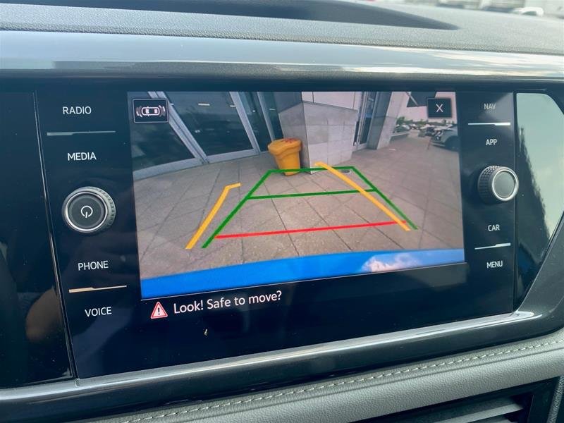 2023 Volkswagen Taos Highline-18