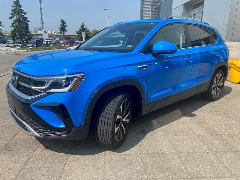 2023 Volkswagen Taos Highline-2