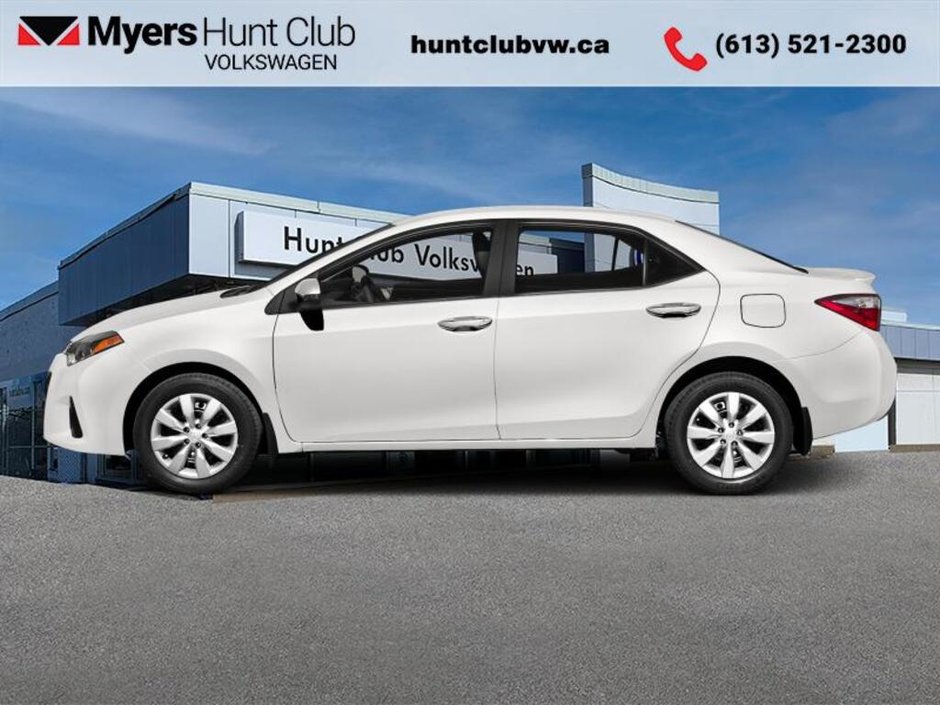 Toyota Corolla 4-door Sedan S 6M  -  Heated Seats 2015-0