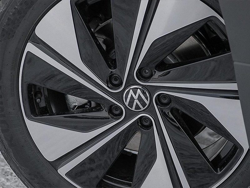 2026 Volkswagen Taos Highline  - Leather Seats-5