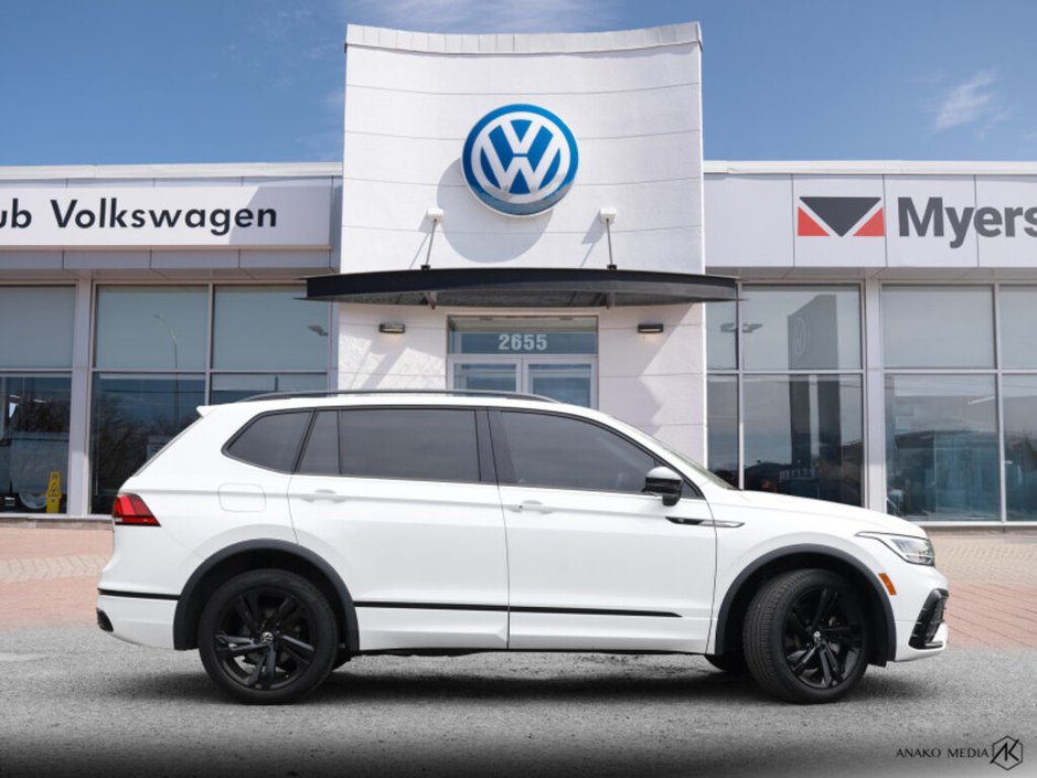 2024 Volkswagen Tiguan Comfortline R-Line Black Edition-24
