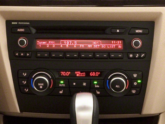 2011 BMW 3 Series 323i