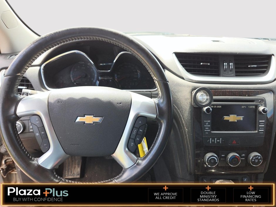 2017 Chevrolet Traverse LT AWD 4dr LT w-1LT