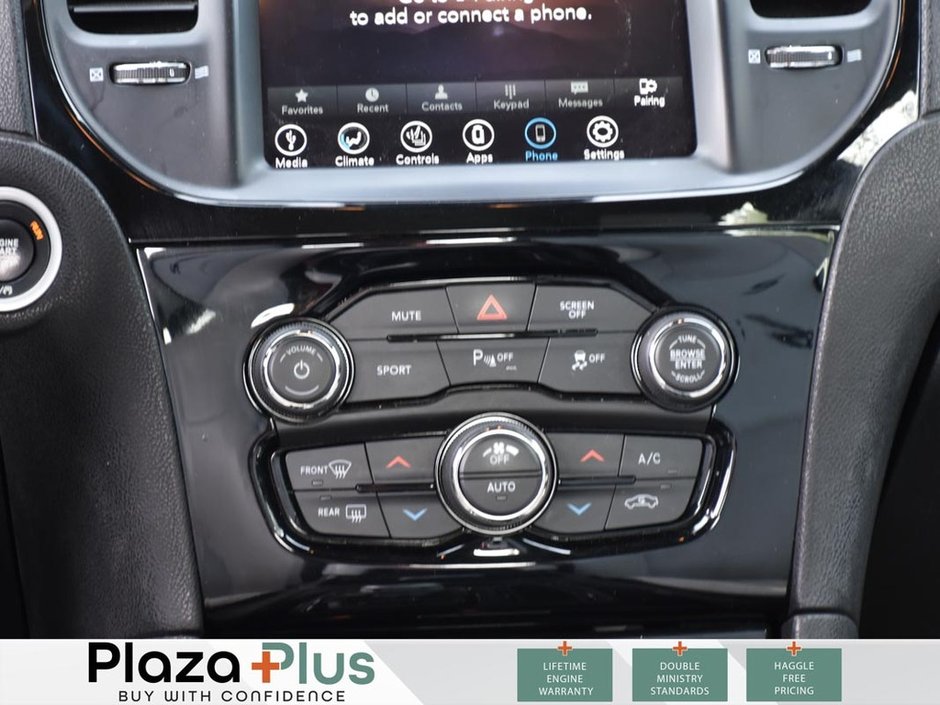 2021 Chrysler 300 S HEATED WHEEL/HEATED SEATS FRONT AND REAR/COOLED SEATS/LEATHER/PREMIUM SOUND/BACK UP CAMERA