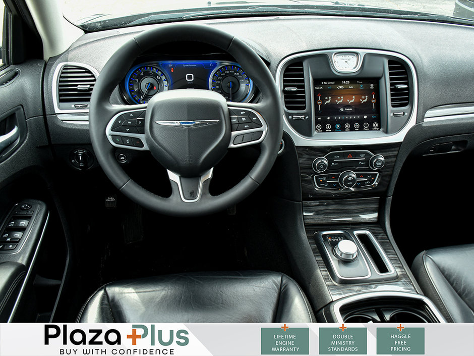 2022 Chrysler 300 Touring L-14