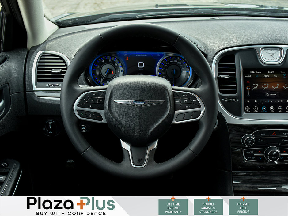 2022 Chrysler 300 Touring L-15
