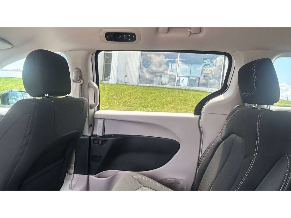 2024 Chrysler Grand Caravan SXT SXT 2WD