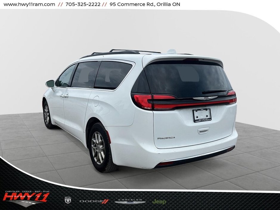 2022 Chrysler Pacifica TOURING-3