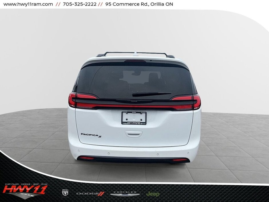 2022 Chrysler Pacifica TOURING L-2