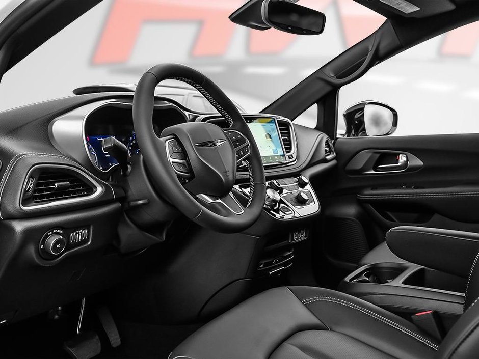 2026 Chrysler Pacifica SELECT-10