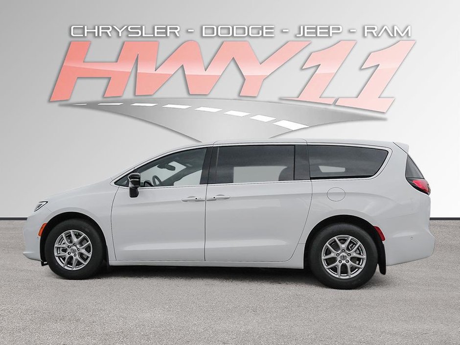 2026 Chrysler Pacifica SELECT-2