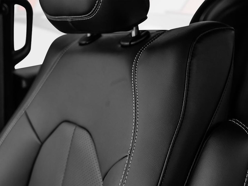 2026 Chrysler Pacifica SELECT-18